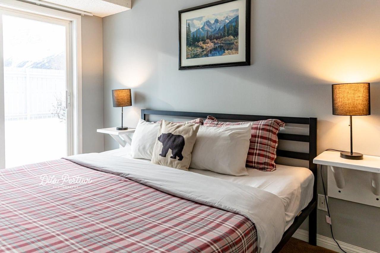 Canadian Rockies Chalets Canmore Eksteriør bilde